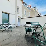 Le Ronsardien - Calme Et Confortable Apartamento