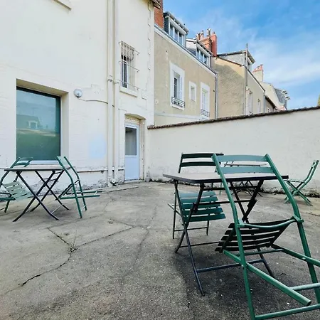 Le Ronsardien - Calme Et Confortable Apartament
