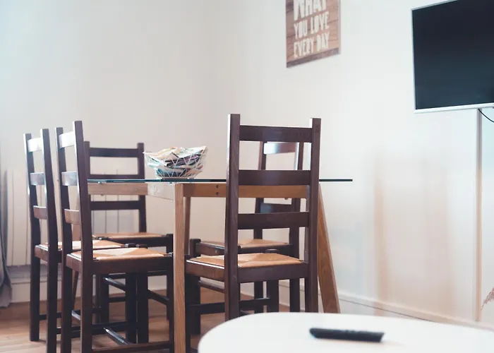 Le Ronsardien - Calme Et Confortable Appartement *