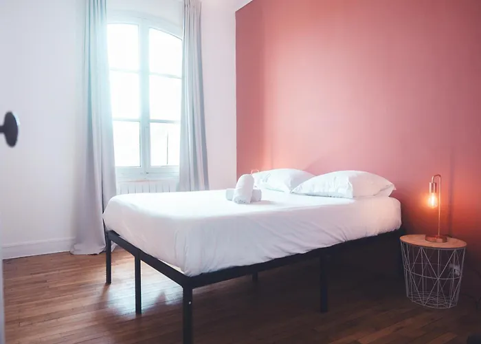 Le Ronsardien - Calme Et Confortable Appartement Tours